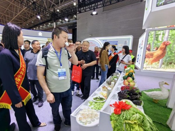 广升网 青岛市农科院多项成果亮相全国种子双交会青岛国际种业博览会